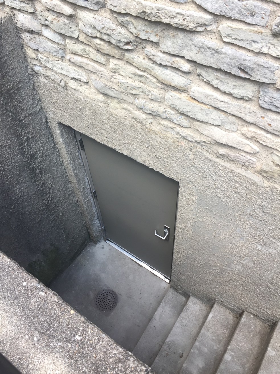 593B065C-7FE1-43F1-BB7E-C9149746B8EF